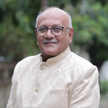 Paresh Desai - a Science graduate with 2 post graduate diplomas in Pathology